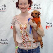 Annie Wersching at Nuts for Mutts Dog Show 2009 - 01